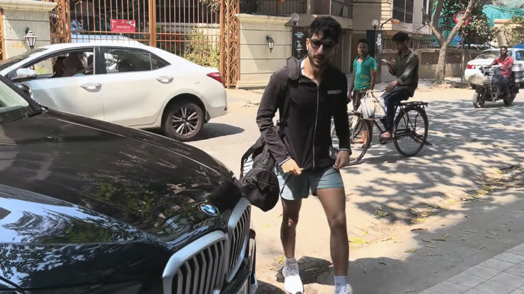 Ibrahim Ali Khan Spotted BMW X5 (black SUV)